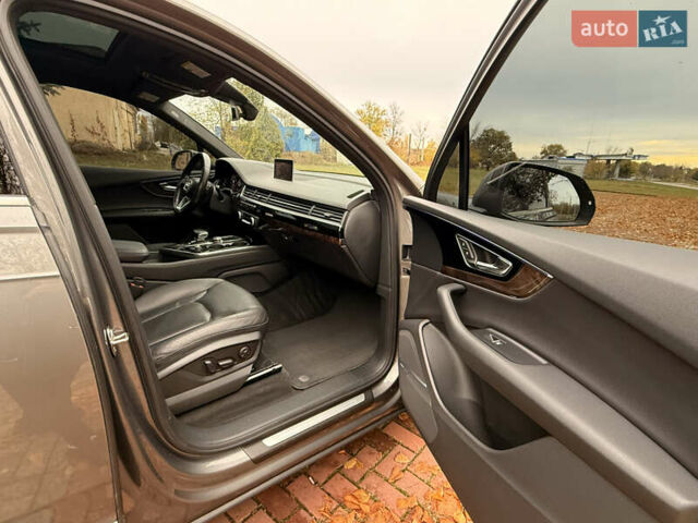 Серый Ауди Ку 7, объемом двигателя 3 л и пробегом 224 тыс. км за 23900 $, фото 43 на Automoto.ua