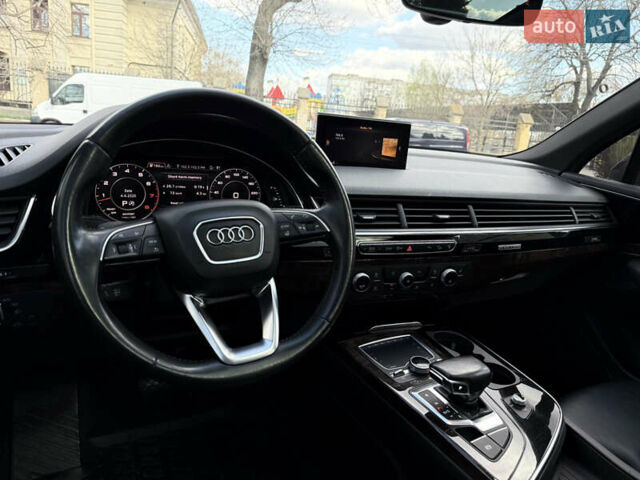 Серый Ауди Ку 7, объемом двигателя 3 л и пробегом 165 тыс. км за 24700 $, фото 53 на Automoto.ua