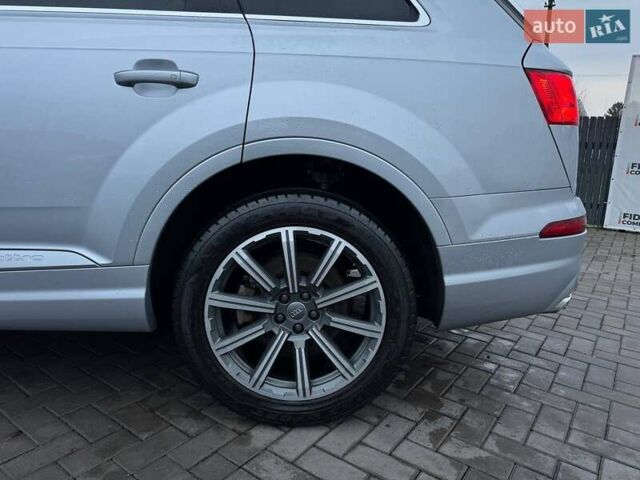 Серый Ауди Ку 7, объемом двигателя 3 л и пробегом 245 тыс. км за 18500 $, фото 4 на Automoto.ua