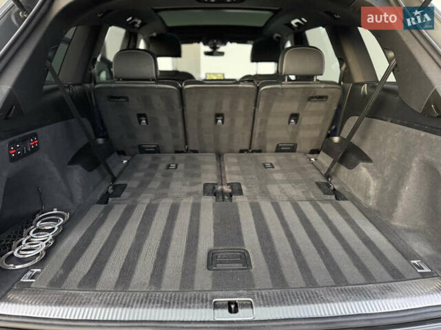 Серый Ауди Ку 7, объемом двигателя 3 л и пробегом 257 тыс. км за 35000 $, фото 33 на Automoto.ua