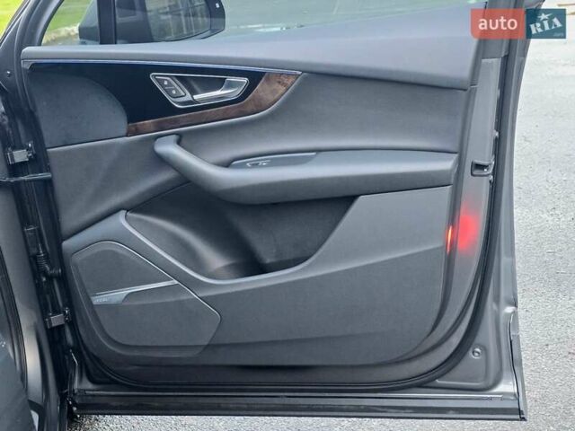 Серый Ауди Ку 7, объемом двигателя 3 л и пробегом 230 тыс. км за 23600 $, фото 34 на Automoto.ua