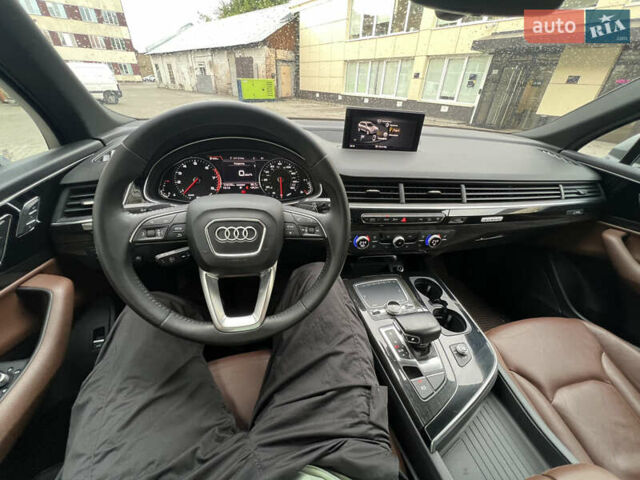 Ауди Ку 7 2016 в Киеве на Automoto.ua Серый Ауди Ку 7, объемом двигателя 3 л и пробегом 124 тыс. км за 25700 $, фото 7 на Automoto.ua