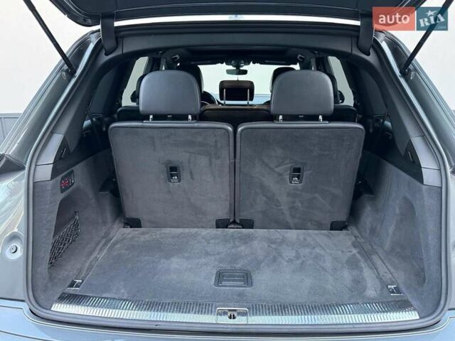 Сірий Ауді Ку 7, об'ємом двигуна 3 л та пробігом 216 тис. км за 21900 $, фото 22 на Automoto.ua