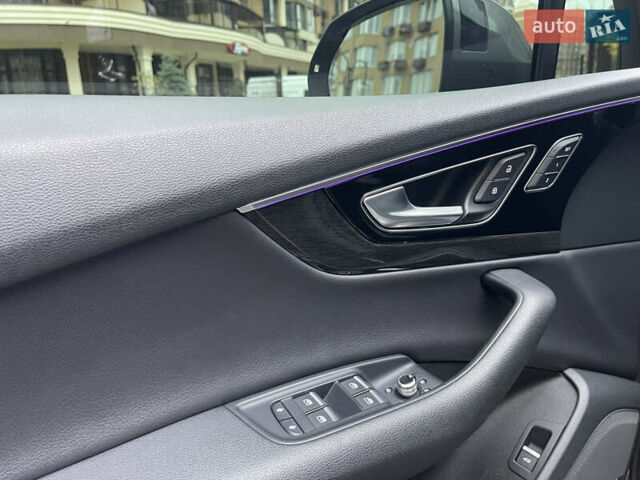 Серый Ауди Ку 7, объемом двигателя 3 л и пробегом 151 тыс. км за 29900 $, фото 40 на Automoto.ua