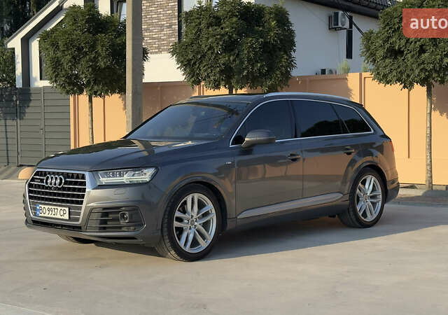 Серый Ауди Ку 7, объемом двигателя 2.97 л и пробегом 266 тыс. км за 39000 $, фото 5 на Automoto.ua