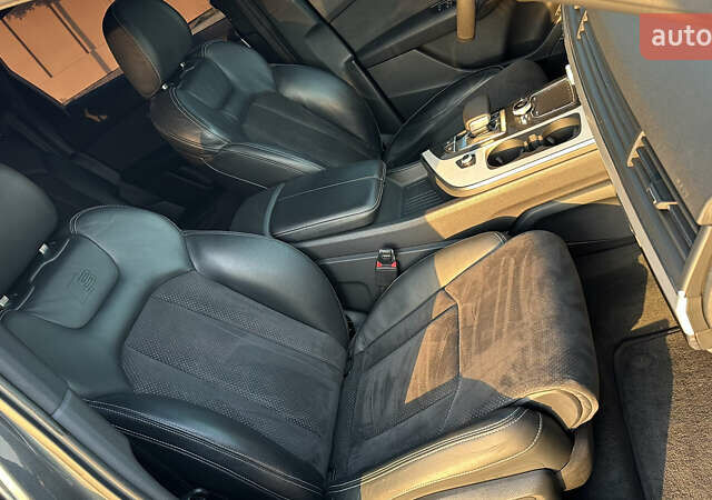 Серый Ауди Ку 7, объемом двигателя 2.97 л и пробегом 266 тыс. км за 39000 $, фото 32 на Automoto.ua