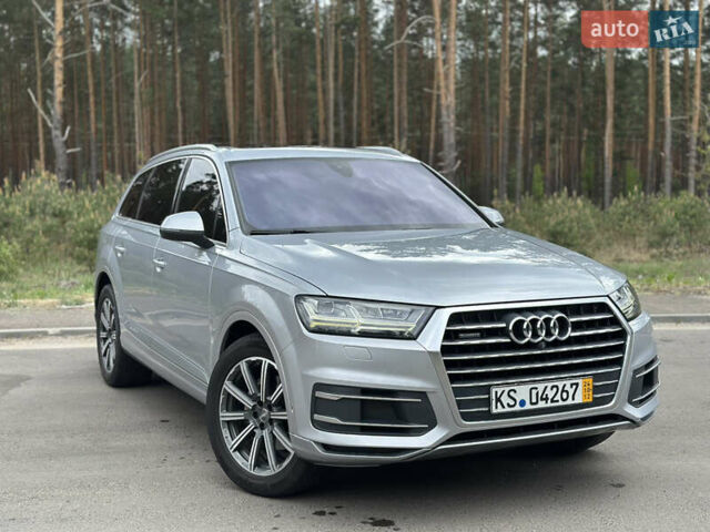 Серый Ауди Ку 7, объемом двигателя 2.97 л и пробегом 278 тыс. км за 35000 $, фото 4 на Automoto.ua