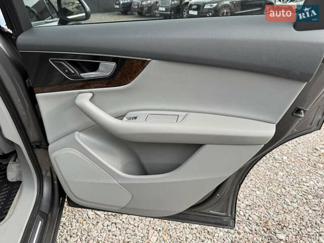 Серый Ауди Ку 7, объемом двигателя 3 л и пробегом 173 тыс. км за 21950 $, фото 62 на Automoto.ua