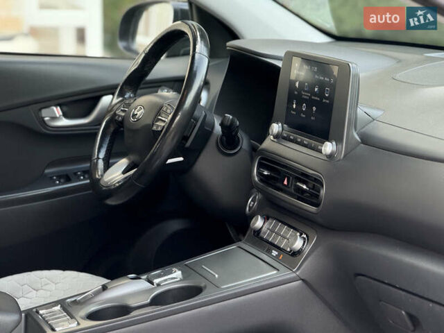 Ауді Ку 7 2016 у Тернополі на Automoto.ua Сірий Ауді Ку 7, об'ємом двигуна 3 л та пробігом 302 тис. км за 34900 $, фото 40 на Automoto.ua