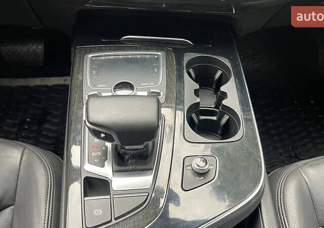 Серый Ауди Ку 7, объемом двигателя 3 л и пробегом 89 тыс. км за 25900 $, фото 28 на Automoto.ua