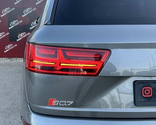 Сірий Ауді Ку 7, об'ємом двигуна 3 л та пробігом 153 тис. км за 28000 $, фото 10 на Automoto.ua