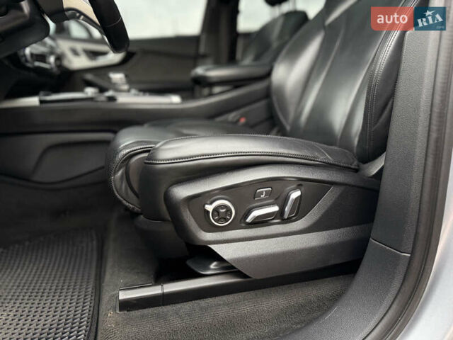 Сірий Ауді Ку 7, об'ємом двигуна 2.97 л та пробігом 208 тис. км за 32500 $, фото 54 на Automoto.ua