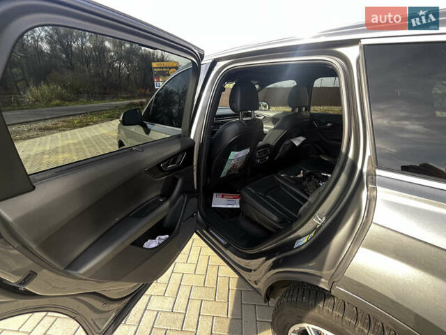 Сірий Ауді Ку 7, об'ємом двигуна 3 л та пробігом 320 тис. км за 24500 $, фото 6 на Automoto.ua