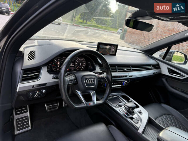 Сірий Ауді Ку 7, об'ємом двигуна 3 л та пробігом 180 тис. км за 39500 $, фото 10 на Automoto.ua