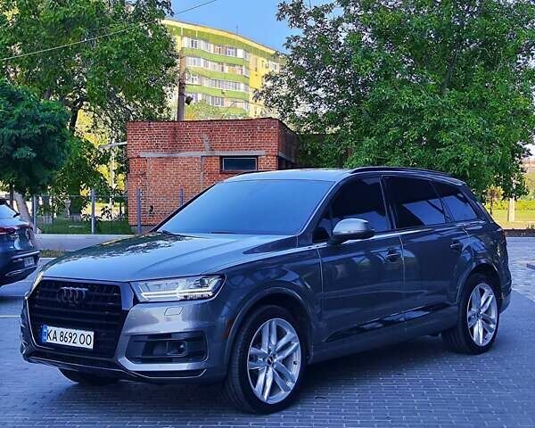 Ауди Ку 7 2016 в Полтаве на Automoto.ua Серый Ауди Ку 7, объемом двигателя 3 л и пробегом 209 тыс. км за 25999 $, фото 2 на Automoto.ua