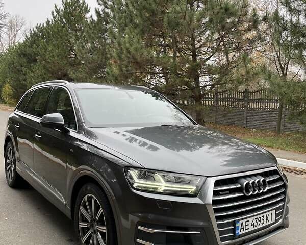 Серый Ауди Ку 7, объемом двигателя 2.97 л и пробегом 230 тыс. км за 39000 $, фото 9 на Automoto.ua