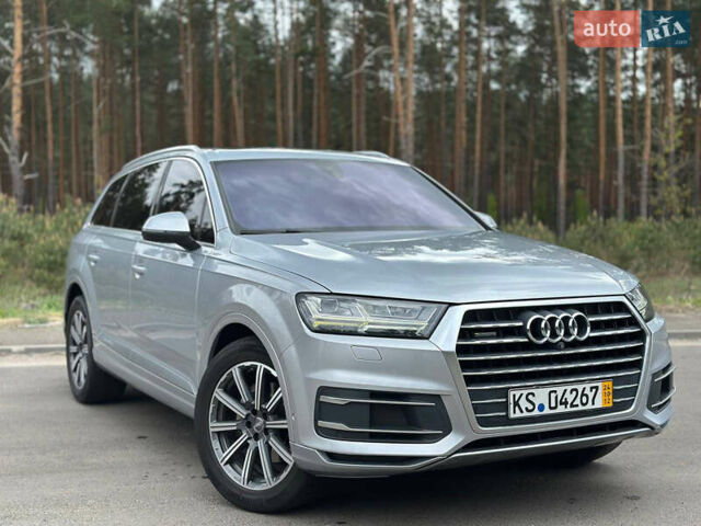 Серый Ауди Ку 7, объемом двигателя 2.97 л и пробегом 279 тыс. км за 34900 $, фото 1 на Automoto.ua