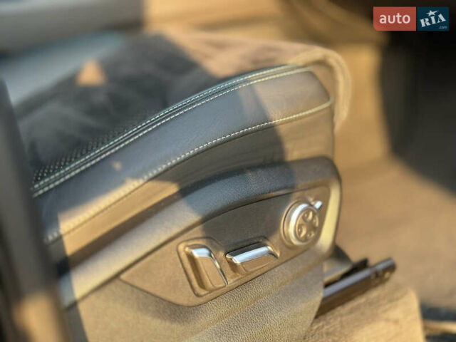 Серый Ауди Ку 7, объемом двигателя 2.97 л и пробегом 266 тыс. км за 39000 $, фото 34 на Automoto.ua