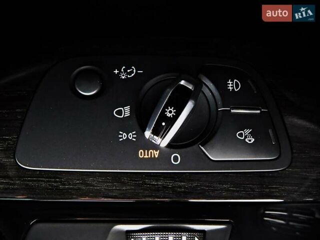 Сірий Ауді Ку 7, об'ємом двигуна 3 л та пробігом 184 тис. км за 26800 $, фото 11 на Automoto.ua