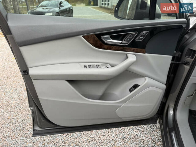 Серый Ауди Ку 7, объемом двигателя 3 л и пробегом 173 тыс. км за 21950 $, фото 35 на Automoto.ua