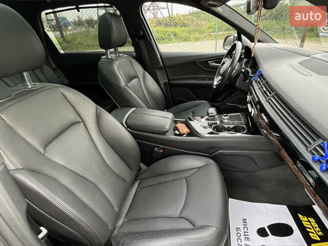 Серый Ауди Ку 7, объемом двигателя 3 л и пробегом 220 тыс. км за 29999 $, фото 27 на Automoto.ua