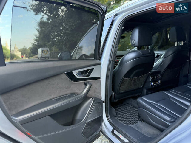 Серый Ауди Ку 7, объемом двигателя 2.97 л и пробегом 207 тыс. км за 32500 $, фото 34 на Automoto.ua