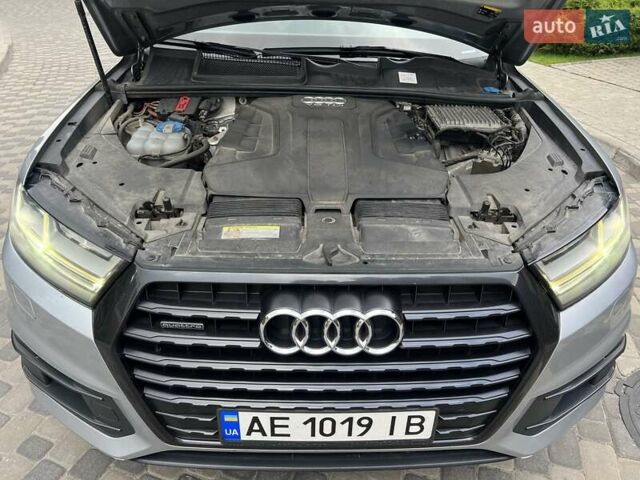Сірий Ауді Ку 7, об'ємом двигуна 2.97 л та пробігом 205 тис. км за 39956 $, фото 9 на Automoto.ua