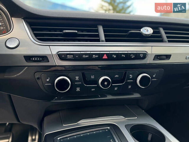 Серый Ауди Ку 7, объемом двигателя 3 л и пробегом 160 тыс. км за 40000 $, фото 11 на Automoto.ua