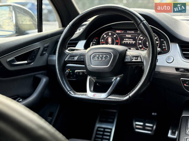 Ауді Ку 7 2016 у Тернополі на Automoto.ua Сірий Ауді Ку 7, об'ємом двигуна 3 л та пробігом 302 тис. км за 34900 $, фото 43 на Automoto.ua