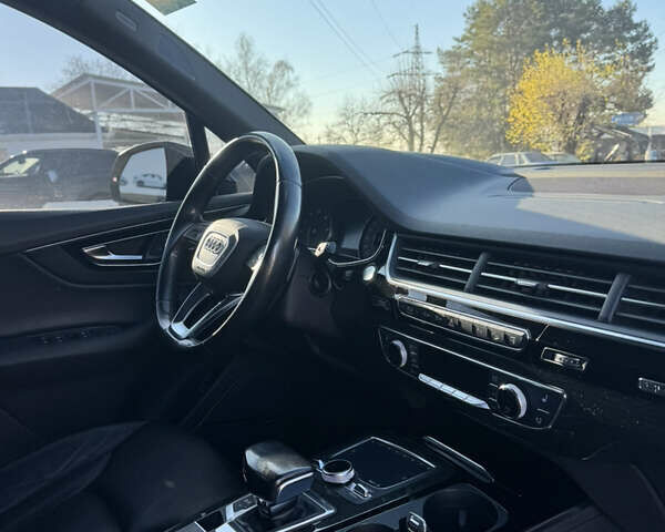 Сірий Ауді Ку 7, об'ємом двигуна 3 л та пробігом 187 тис. км за 21999 $, фото 19 на Automoto.ua