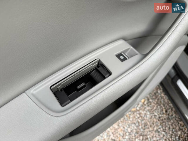 Серый Ауди Ку 7, объемом двигателя 3 л и пробегом 173 тыс. км за 21950 $, фото 53 на Automoto.ua