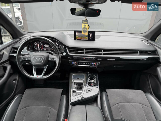 Сірий Ауді Ку 7, об'ємом двигуна 3 л та пробігом 152 тис. км за 27000 $, фото 20 на Automoto.ua