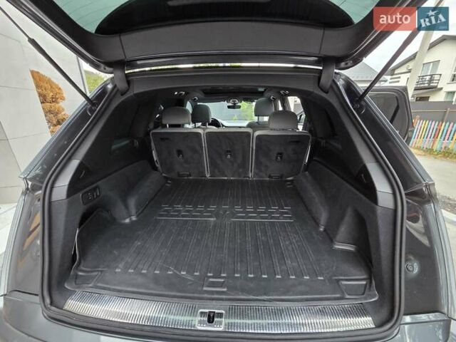 Серый Ауди Ку 7, объемом двигателя 2.97 л и пробегом 281 тыс. км за 35500 $, фото 19 на Automoto.ua