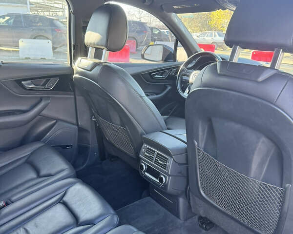 Сірий Ауді Ку 7, об'ємом двигуна 3 л та пробігом 187 тис. км за 21999 $, фото 21 на Automoto.ua