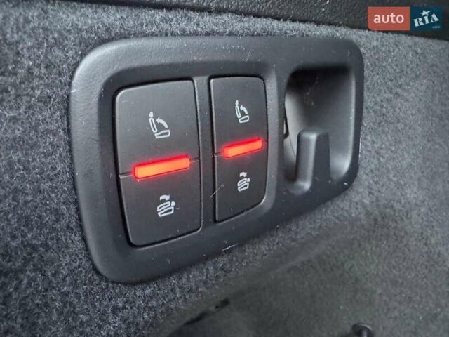 Сірий Ауді Ку 7, об'ємом двигуна 3 л та пробігом 216 тис. км за 21900 $, фото 25 на Automoto.ua