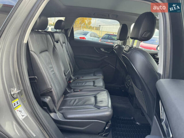 Сірий Ауді Ку 7, об'ємом двигуна 3 л та пробігом 181 тис. км за 23800 $, фото 42 на Automoto.ua