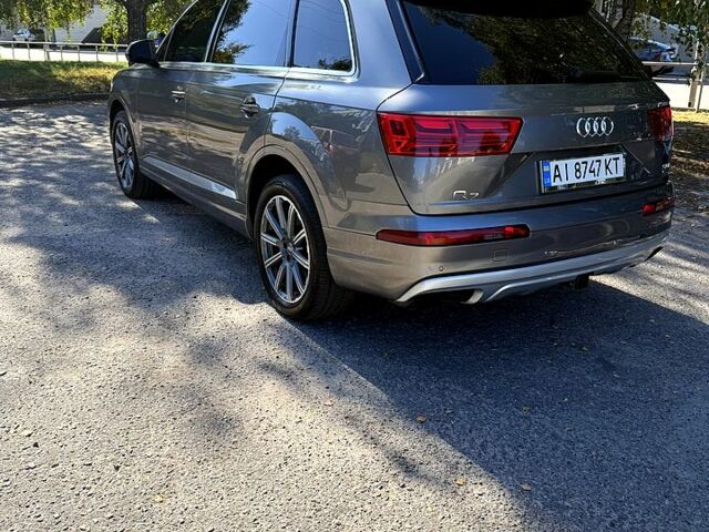 Ауди Ку 7 2016 в Харькове на Automoto.ua Серый Ауди Ку 7, объемом двигателя 3 л и пробегом 150 тыс. км за 28000 $, фото 1 на Automoto.ua