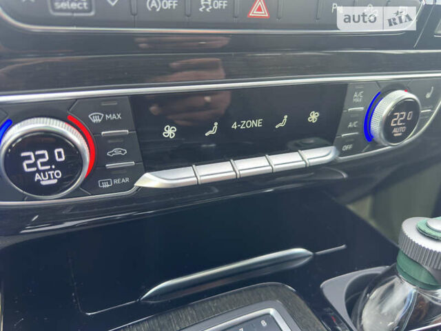 Серый Ауди Ку 7, объемом двигателя 2 л и пробегом 95 тыс. км за 31500 $, фото 16 на Automoto.ua