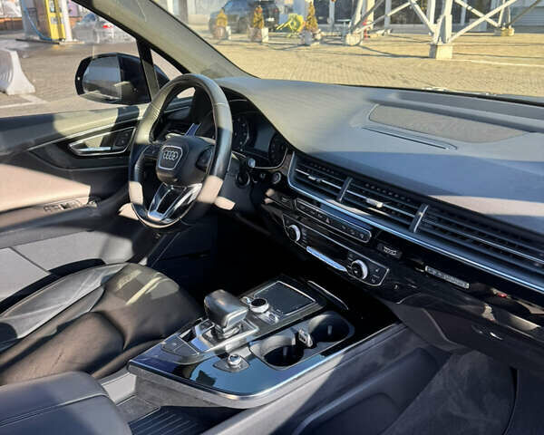 Сірий Ауді Ку 7, об'ємом двигуна 3 л та пробігом 187 тис. км за 21999 $, фото 25 на Automoto.ua