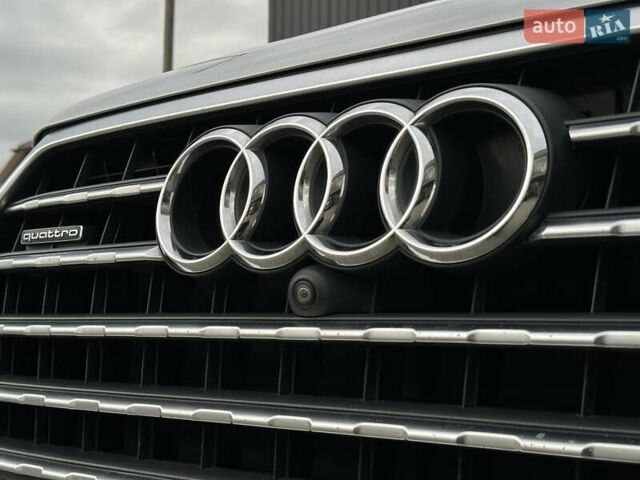 Ауди Ку 7 2016 в Мукачеве на Automoto.ua Серый Ауди Ку 7, объемом двигателя 3 л и пробегом 194 тыс. км за 28900 $, фото 5 на Automoto.ua