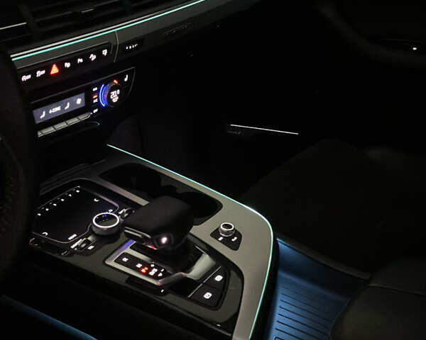 Серый Ауди Ку 7, объемом двигателя 2.97 л и пробегом 266 тыс. км за 39000 $, фото 36 на Automoto.ua