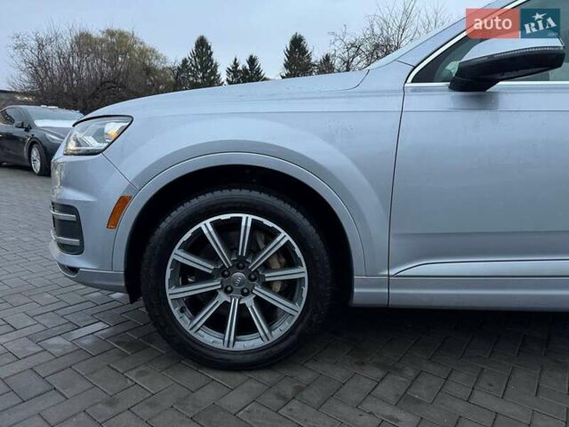 Серый Ауди Ку 7, объемом двигателя 3 л и пробегом 245 тыс. км за 18500 $, фото 3 на Automoto.ua