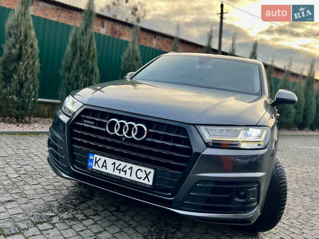 Сірий Ауді Ку 7, об'ємом двигуна 2.97 л та пробігом 214 тис. км за 41000 $, фото 4 на Automoto.ua