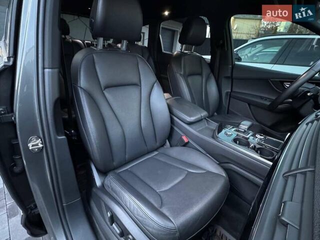 Сірий Ауді Ку 7, об'ємом двигуна 3 л та пробігом 216 тис. км за 21900 $, фото 37 на Automoto.ua