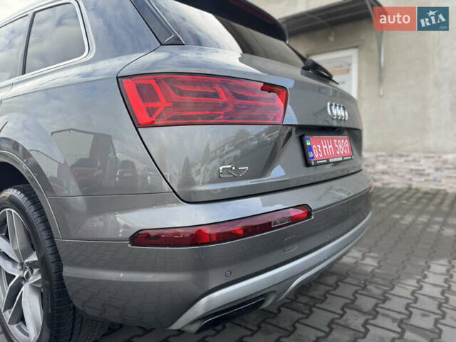 Сірий Ауді Ку 7, об'ємом двигуна 3 л та пробігом 181 тис. км за 23800 $, фото 16 на Automoto.ua