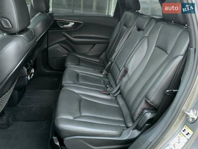 Серый Ауди Ку 7, объемом двигателя 3 л и пробегом 230 тыс. км за 24500 $, фото 19 на Automoto.ua