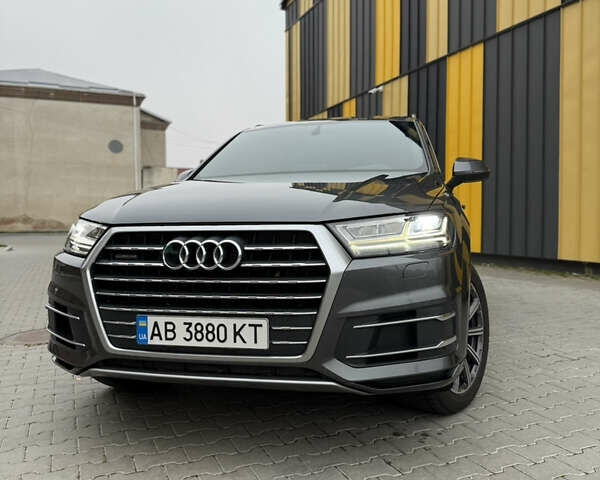 Серый Ауди Ку 7, объемом двигателя 2.97 л и пробегом 214 тыс. км за 40000 $, фото 15 на Automoto.ua