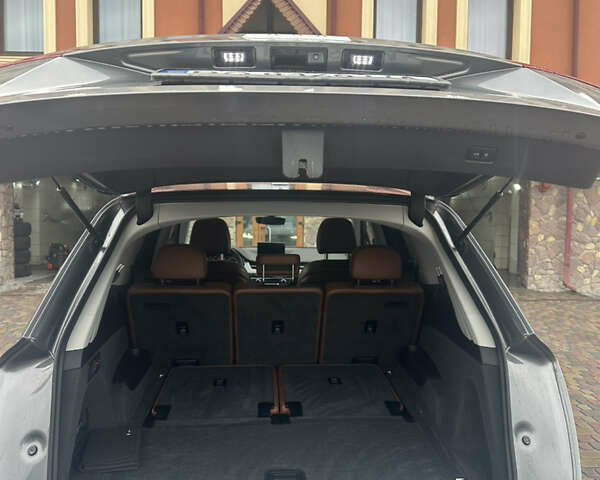 Сірий Ауді Ку 7, об'ємом двигуна 2.97 л та пробігом 135 тис. км за 38777 $, фото 4 на Automoto.ua