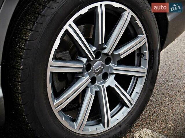 Сірий Ауді Ку 7, об'ємом двигуна 3 л та пробігом 184 тис. км за 26800 $, фото 4 на Automoto.ua