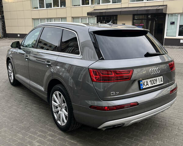 Ауди Ку 7 2016 в Киеве на Automoto.ua Серый Ауди Ку 7, объемом двигателя 3 л и пробегом 124 тыс. км за 25700 $, фото 5 на Automoto.ua